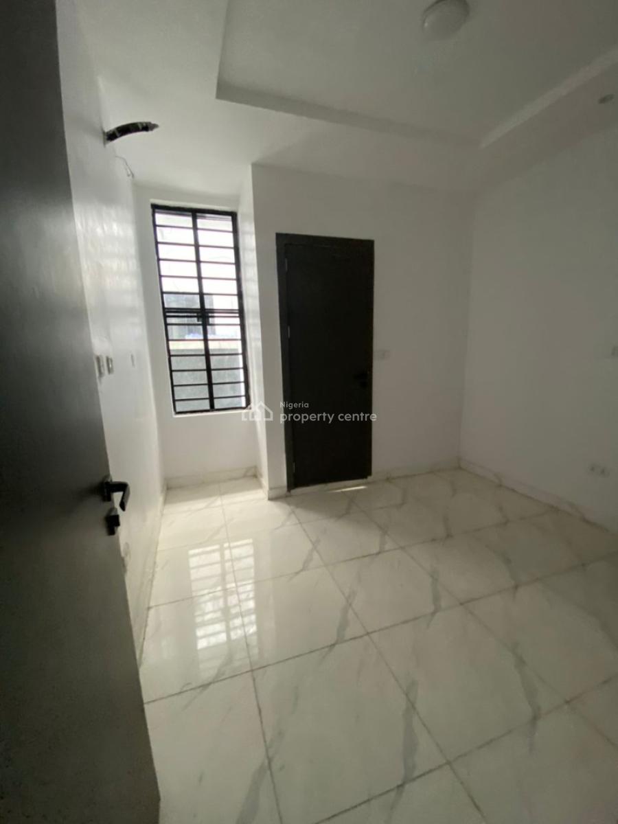 Elegant 4 Bedroom Semi-detached House with Maid Room, Chevron, Lekki, Lagos, Semi-detached Duplex for Sale