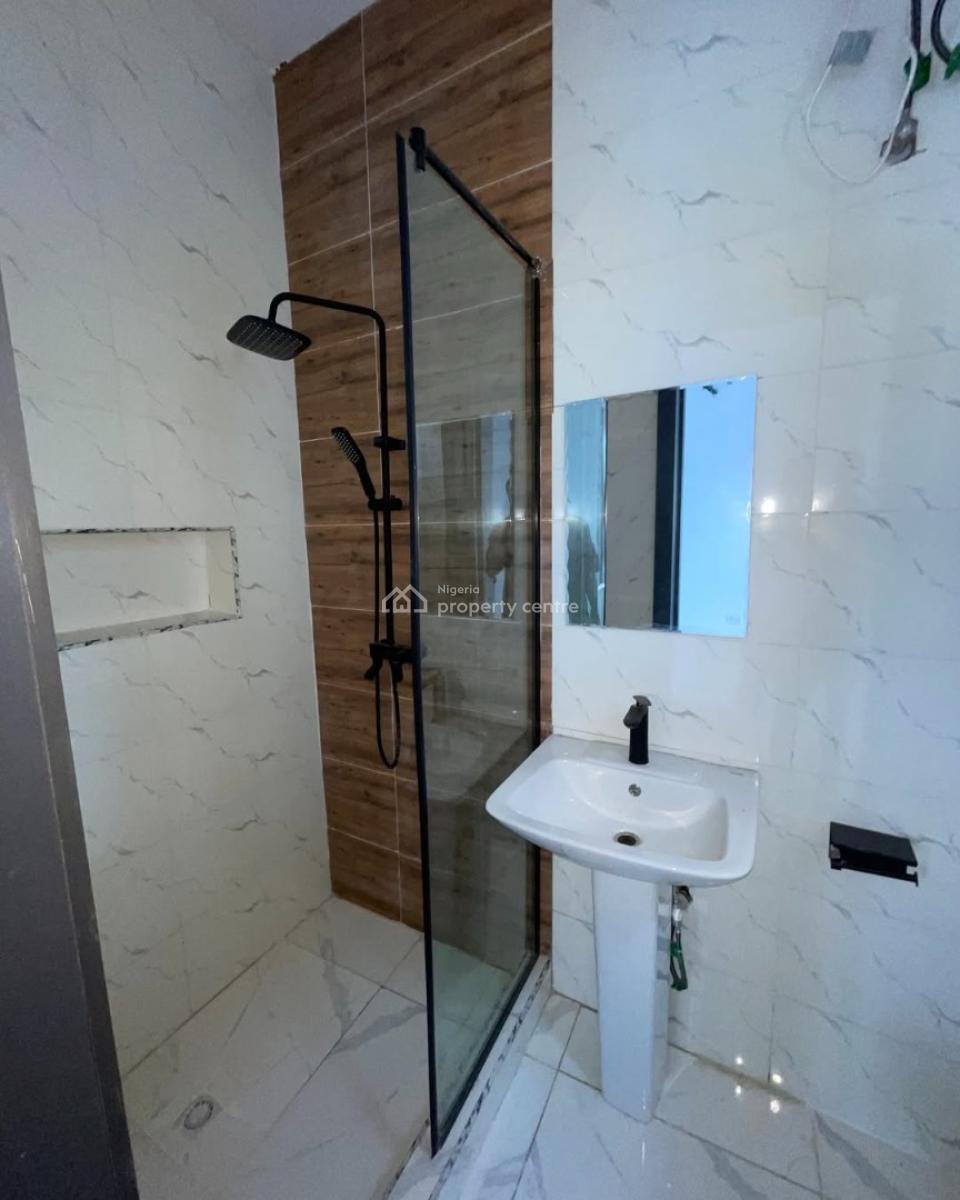 Elegant 4 Bedroom Semi-detached House with Maid Room, Chevron, Lekki, Lagos, Semi-detached Duplex for Sale