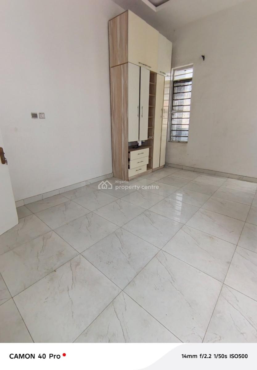 Big Room Self-contain Shared Kitchen in Osapa, Osapa Extension Between Agungi, Osapa, Lekki, Lagos, Self Contain (single Rooms) for Rent