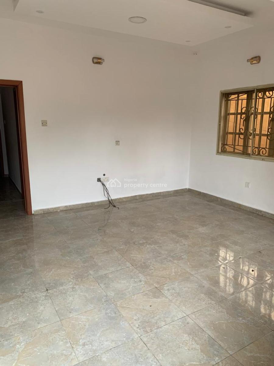 a Spacious 2 Bedroom in Very Secured Neigbohood, Anthony Etukudoh Avenue, Lekki Phase 1, Lagos, Lekki Phase 1, Lekki, Lagos, Flat / Apartment for Rent