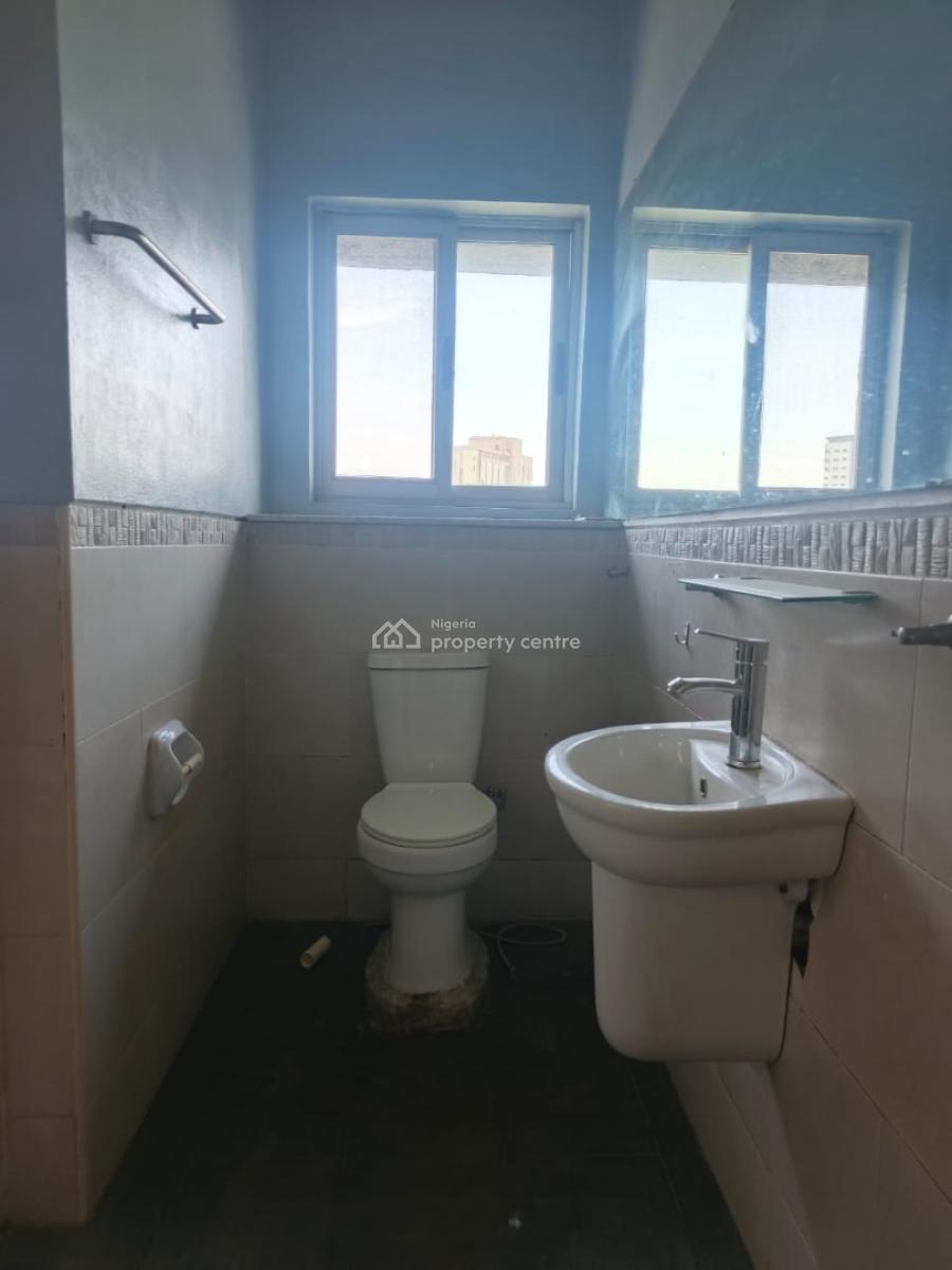 2 Bedroom Maisonette, Off Ahmadu Bello Way, Victoria Island (vi), Lagos, Flat / Apartment for Rent