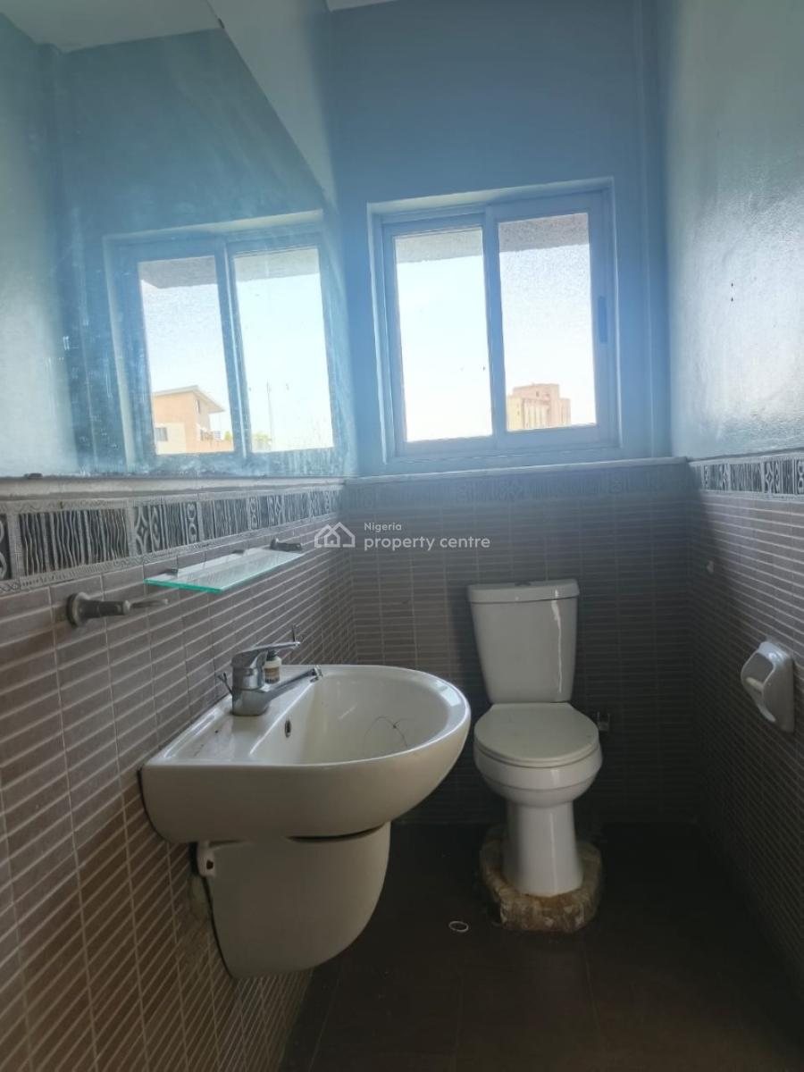 2 Bedroom Maisonette, Off Ahmadu Bello Way, Victoria Island (vi), Lagos, Flat / Apartment for Rent