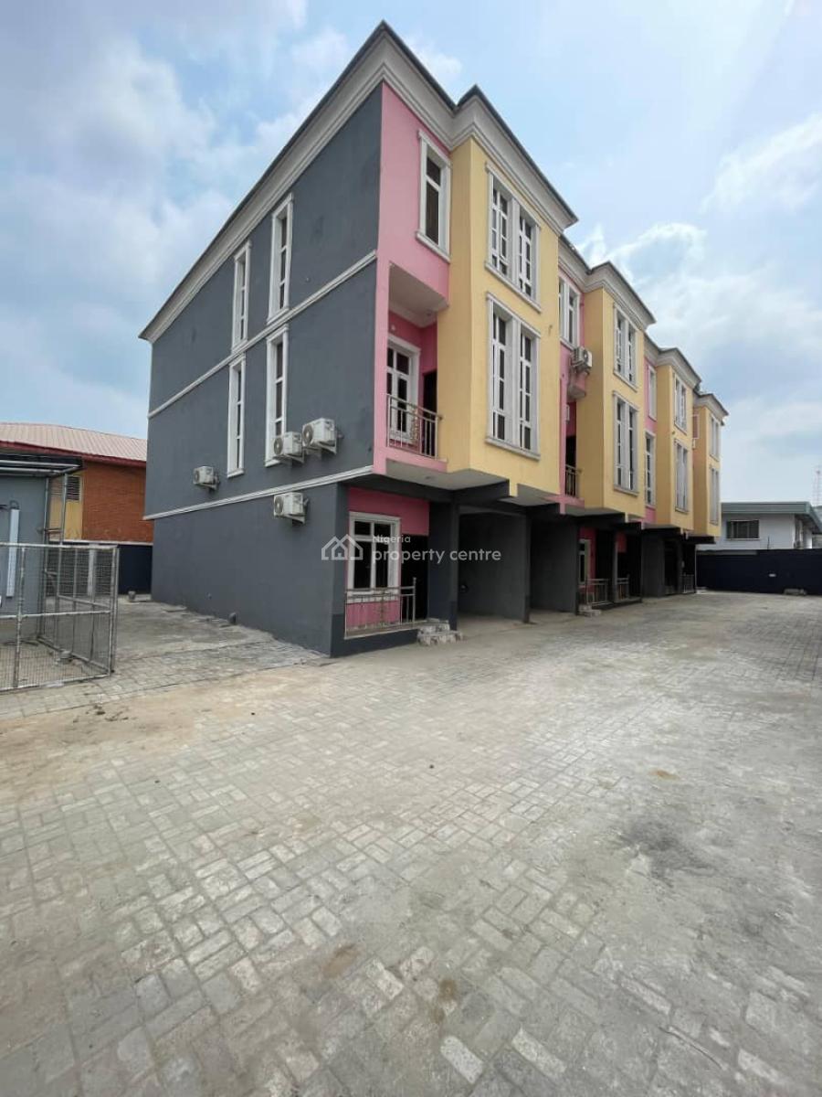Contemporary 4 Bedroom Terrace Duplex with Bq    M, Yaba, Yaba, Lagos, Terraced Duplex for Sale