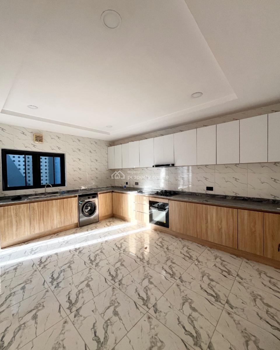 3 Bedroom Penthouse with Bq and Pool, Lekki Phase 1, Lekki, Lagos, Terraced Duplex for Rent