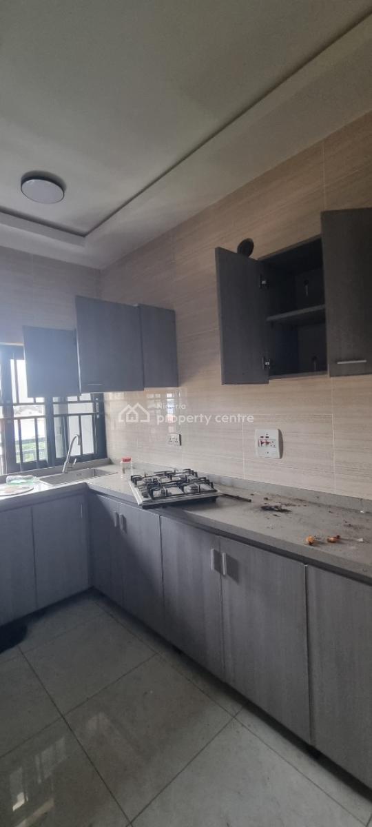 Lovely Sharp 2 Bedroom Apartment 2nd Floor, Greenville Estate, Badore, Ajah, Lagos, Flat / Apartment for Rent