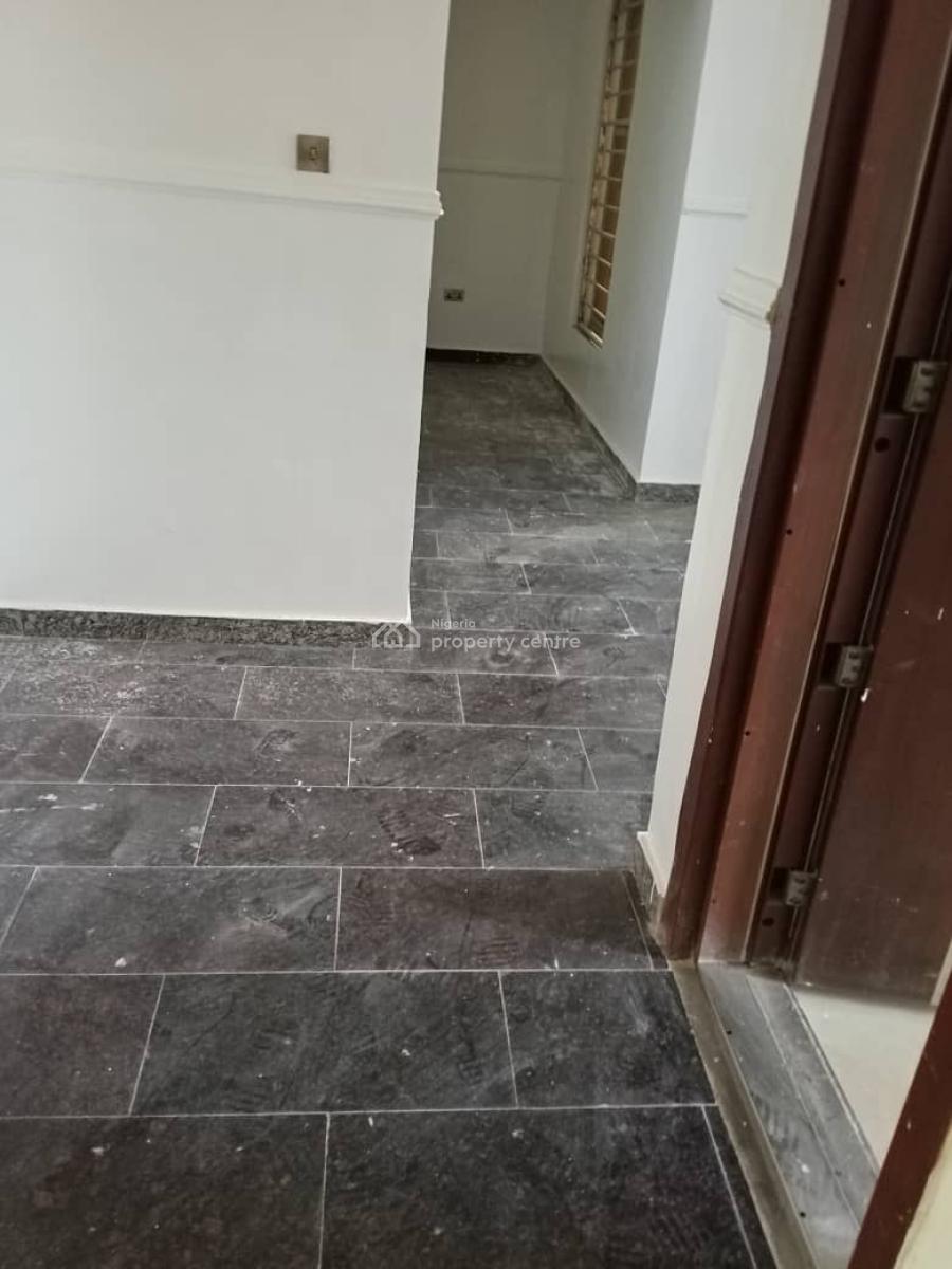 3 Bedroom Upstairs with Pop Finishing, Abijo Gra, Ajah, Lagos, Flat / Apartment for Rent