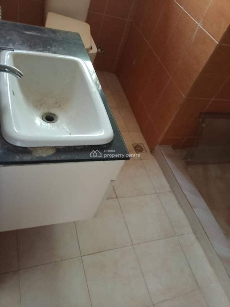 3 Bedroom Upstairs with Pop Finishing, Abijo Gra, Ajah, Lagos, Flat / Apartment for Rent