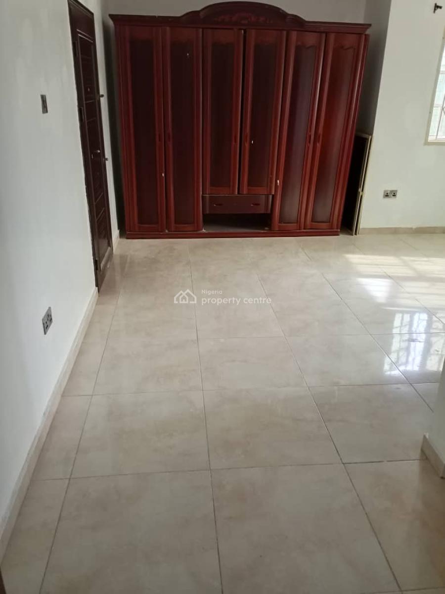 3 Bedroom Upstairs with Pop Finishing, Abijo Gra, Ajah, Lagos, Flat / Apartment for Rent