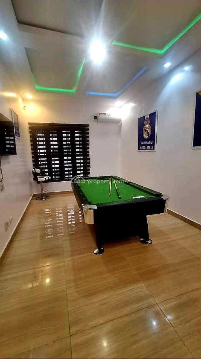 Luxury 4 Bedroom Terraced Duplex Family Lounge, Parkview, Ikoyi, Lagos, Terraced Duplex for Rent