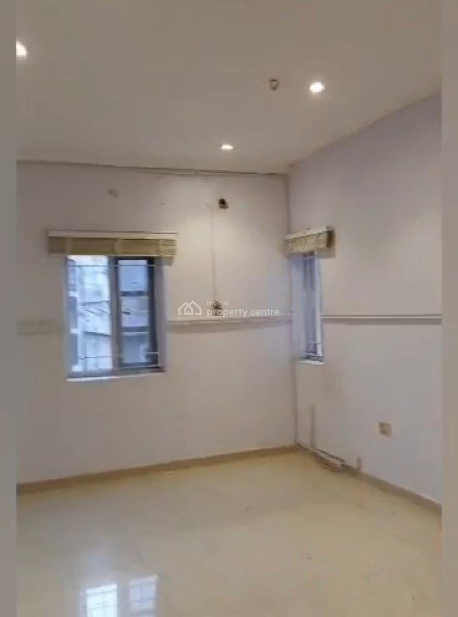 Spacious 5 Bedroom Semi Detached Duplex with Bq, Adeniyi Jones, Ikeja, Lagos, Semi-detached Duplex for Rent
