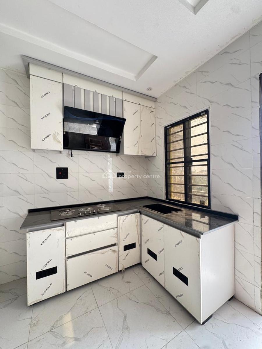 2 Bedroom Apartment, Chevron, Lekki, Lagos, Flat / Apartment for Sale