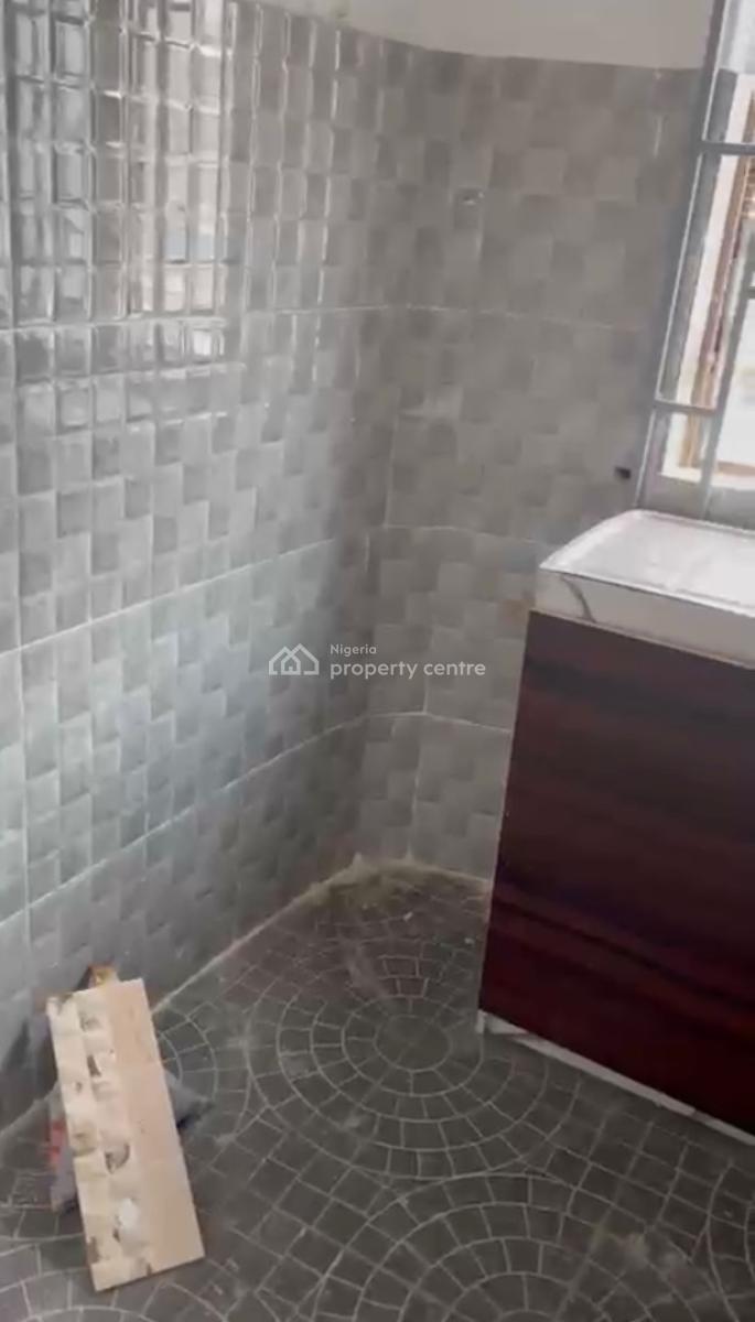 Well Maintained Mini Flat with Spacious Kitchen in an Old Building, Agidingbi, Ikeja, Lagos, Mini Flat (room and Parlour) for Rent