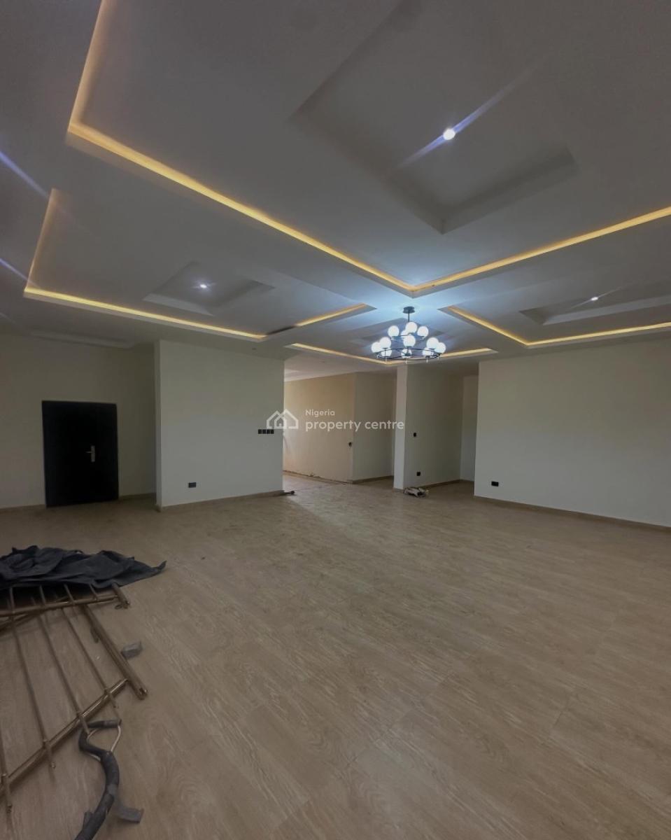 Spacious 5 Bedroom Penthouse with Bq, Lekki Phase 1, Lekki, Lagos, House for Rent
