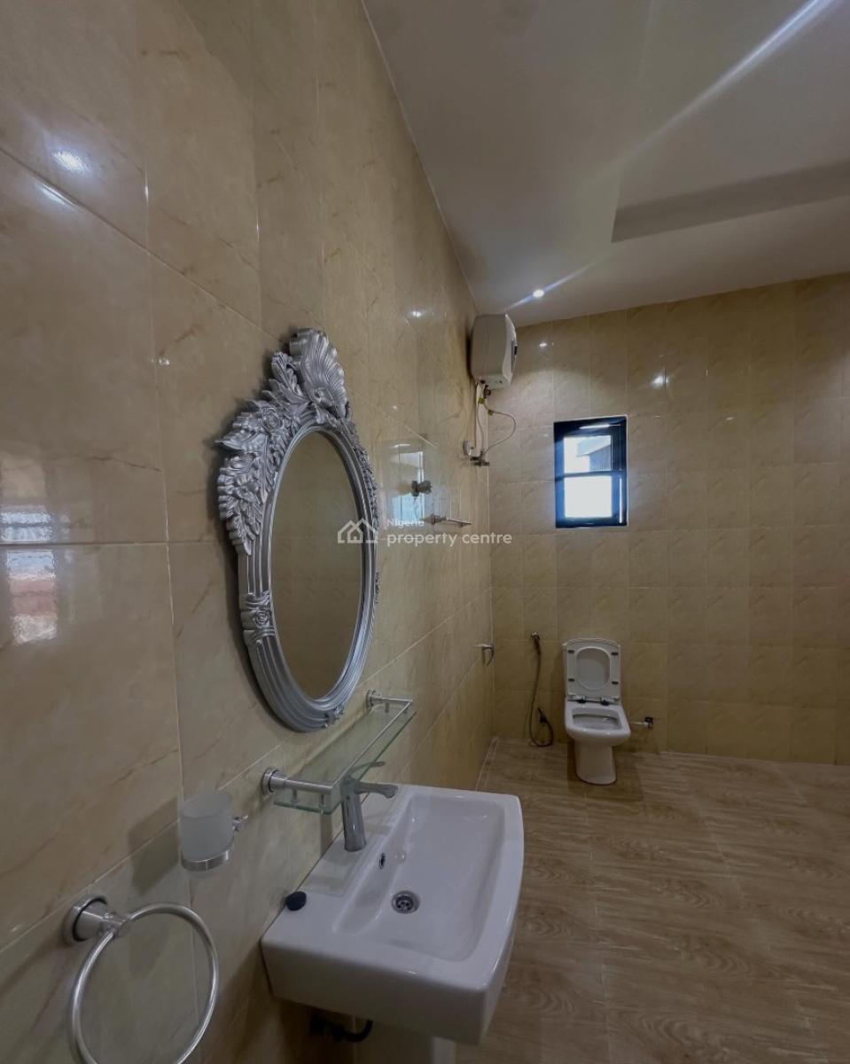 Spacious 5 Bedroom Penthouse with Bq, Lekki Phase 1, Lekki, Lagos, House for Rent