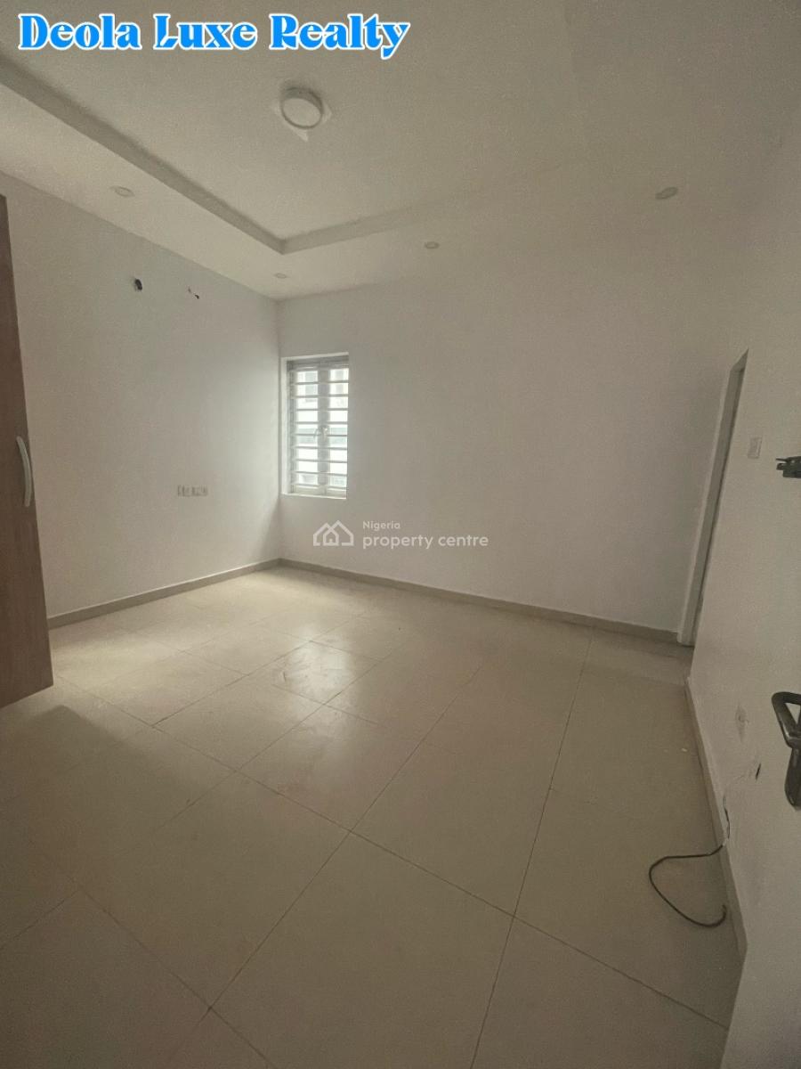 a Nice 2 Bedrooms Apartment with Open Kitchen (upstair), Secured Estate, Osapa, Lekki, Lagos, Flat / Apartment for Rent