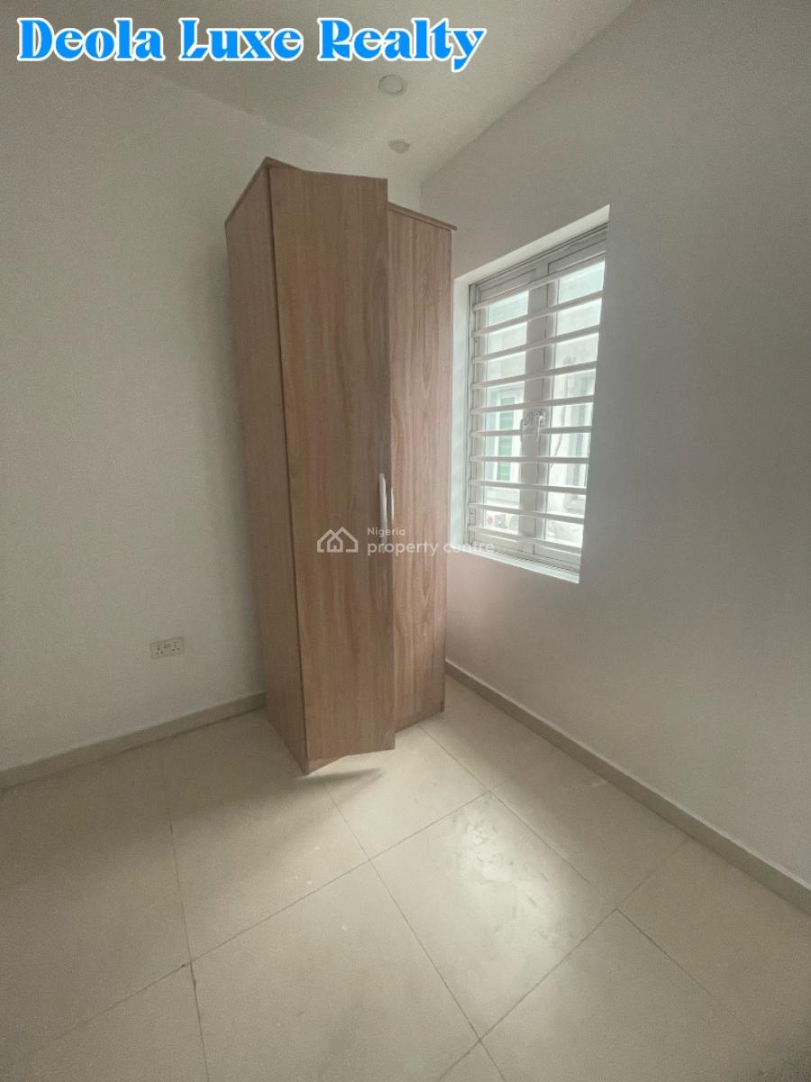 a Nice 2 Bedrooms Apartment with Open Kitchen (upstair), Secured Estate, Osapa, Lekki, Lagos, Flat / Apartment for Rent