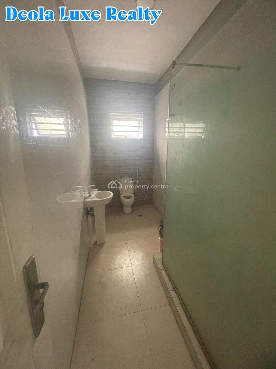 a Nice 2 Bedrooms Apartment with Open Kitchen (upstair), Secured Estate, Osapa, Lekki, Lagos, Flat / Apartment for Rent