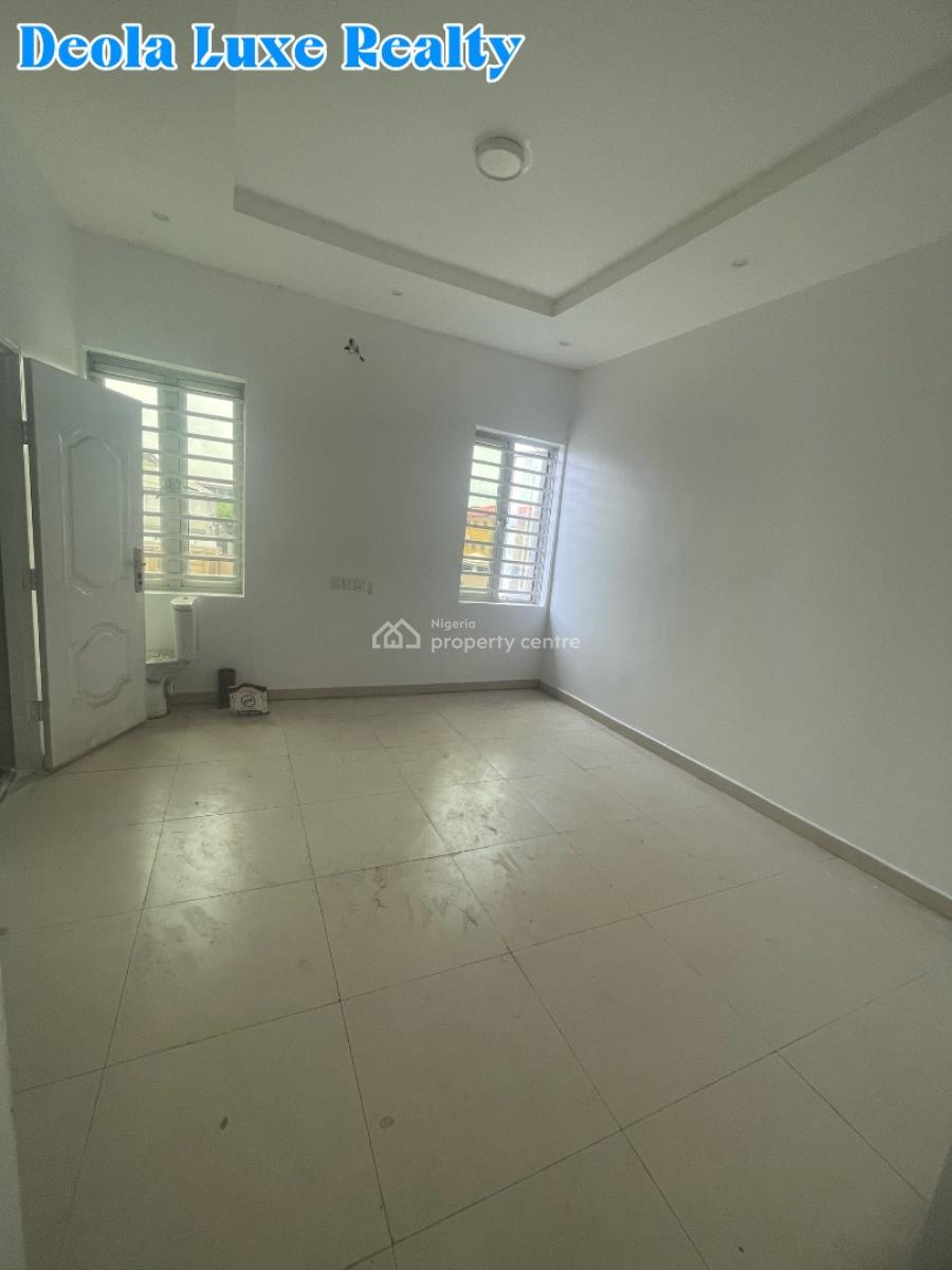 a Nice 2 Bedrooms Apartment with Open Kitchen (upstair), Secured Estate, Osapa, Lekki, Lagos, Flat / Apartment for Rent