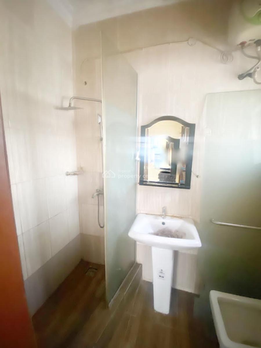 Lovely & Well-maintained 2 Bedroom Flat, Olowora, Magodo, Lagos, Flat / Apartment for Rent
