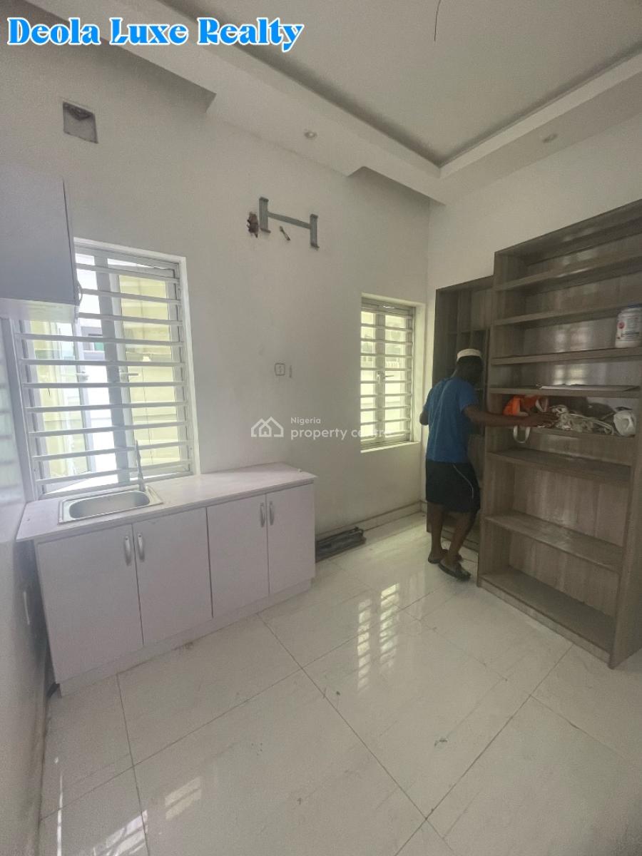 a Nice and Spacous Studio Apartment, Osapa, Lekki, Lagos, Self Contain (single Rooms) for Rent