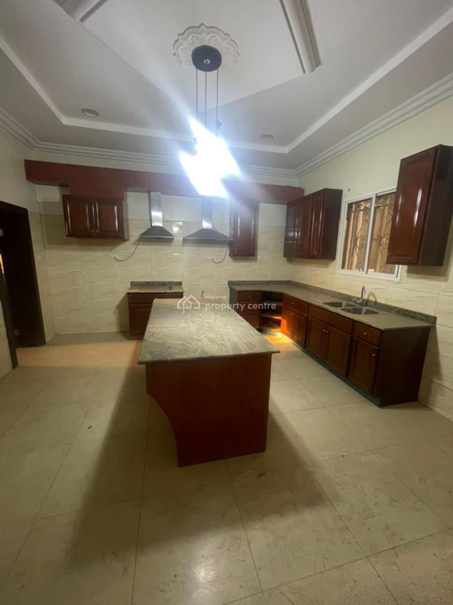 5 Bedroom Luxurious Semi Detached Duplex with Bq (2 Units), Kado, Abuja, Semi-detached Duplex for Rent
