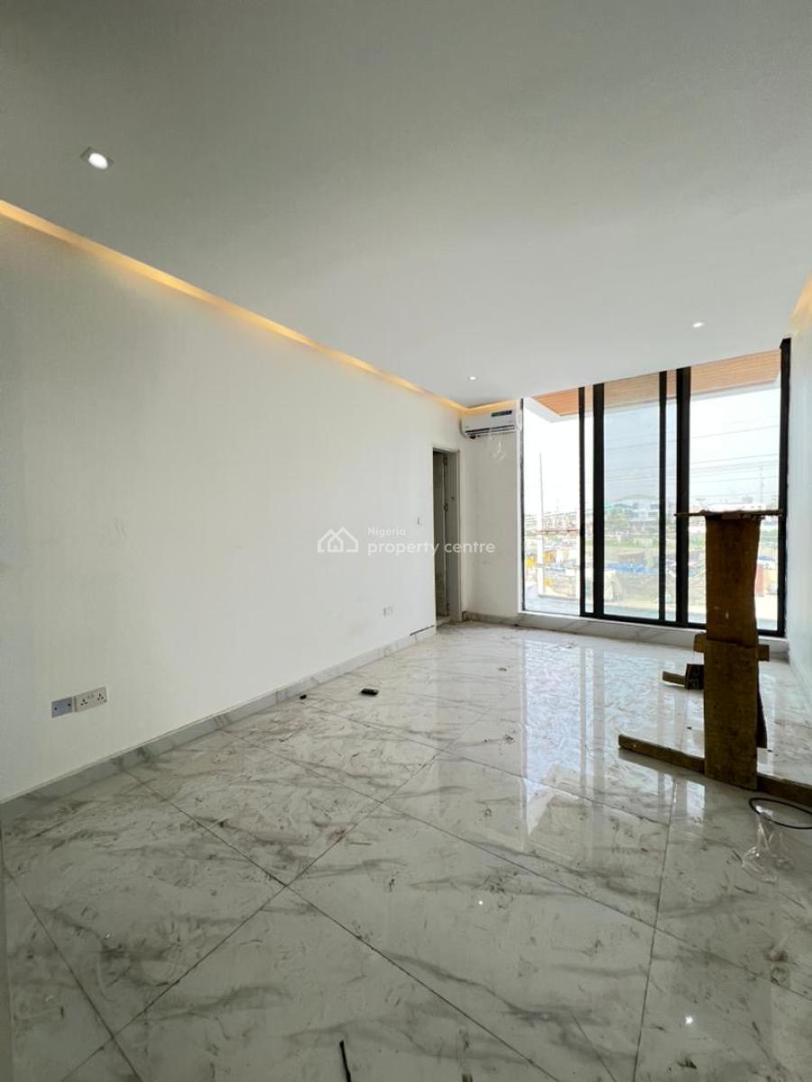 Lovely 2 Bedroom Apartment with Swimming Pool, Lekki Phase 1, Lekki, Lagos, Flat / Apartment for Sale