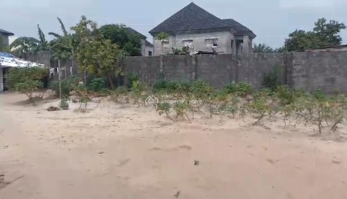 Distress Full Plot of Land with 3 Bedroom Flat at Roofing Level, Igbojia Via Shapati, Shapati, Ibeju Lekki, Lagos, Mixed-use Land for Sale