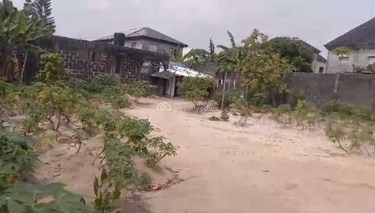 Distress Full Plot of Land with 3 Bedroom Flat at Roofing Level, Igbojia Via Shapati, Shapati, Ibeju Lekki, Lagos, Mixed-use Land for Sale