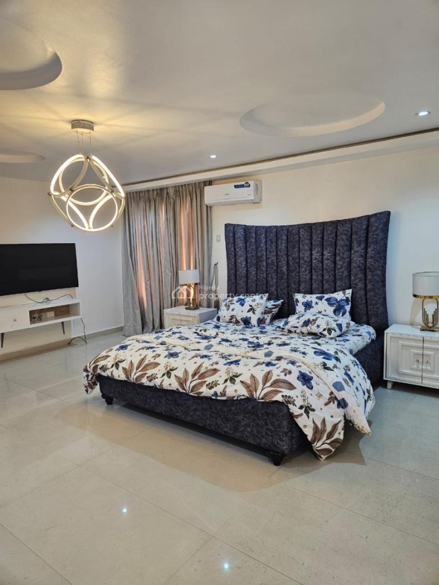 3 Bedrooms Apartment with Bq and Swimming Pool, & Gym, Lekki Phase 1, Lekki, Lagos, Flat / Apartment for Rent