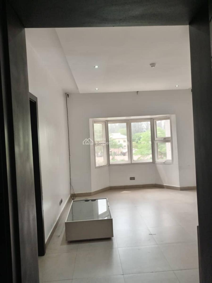 2 Bedroom Flat with Bq  Serviced with:- Gym Swimming Pool  24hr Securi, Banana Island, Ikoyi, Lagos, Flat / Apartment for Rent