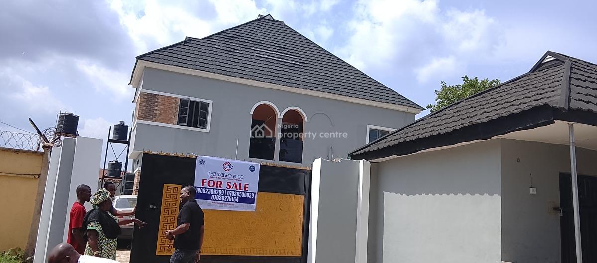 4 Units of 3 Bedroom Flat with 3 Nos Lock Up Shops, No. 5, Kukumada Zone 2, Ogungbade Area,off Old Ife Road Ibadan Oyo Sta, Ibadan, Oyo, Flat / Apartment for Sale