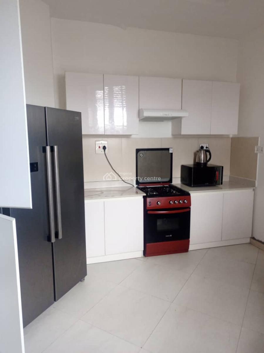 3 Bedroom Flat in a Block of Flats ( 4th Floor), Off Bisola Durosimi-etti By C & I Leasing Company, Lekki Phase 1, Lekki, Lagos, Flat / Apartment for Rent