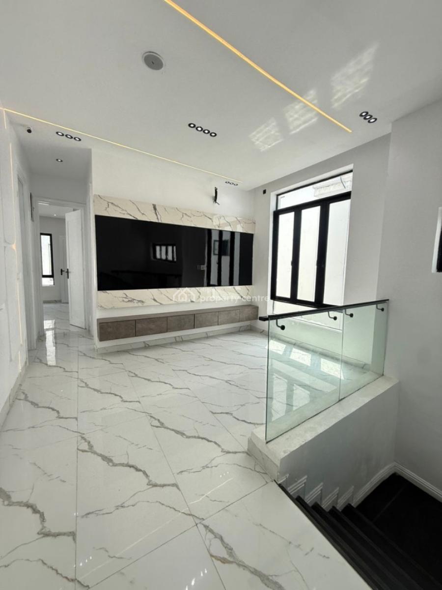 4 Bedroom Fully Detached Home with Swimming Pool, Lekki, Lagos, Detached Duplex for Sale