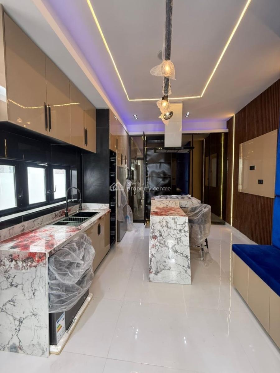 4 Bedroom Fully Detached Home with Swimming Pool, Lekki, Lagos, Detached Duplex for Sale