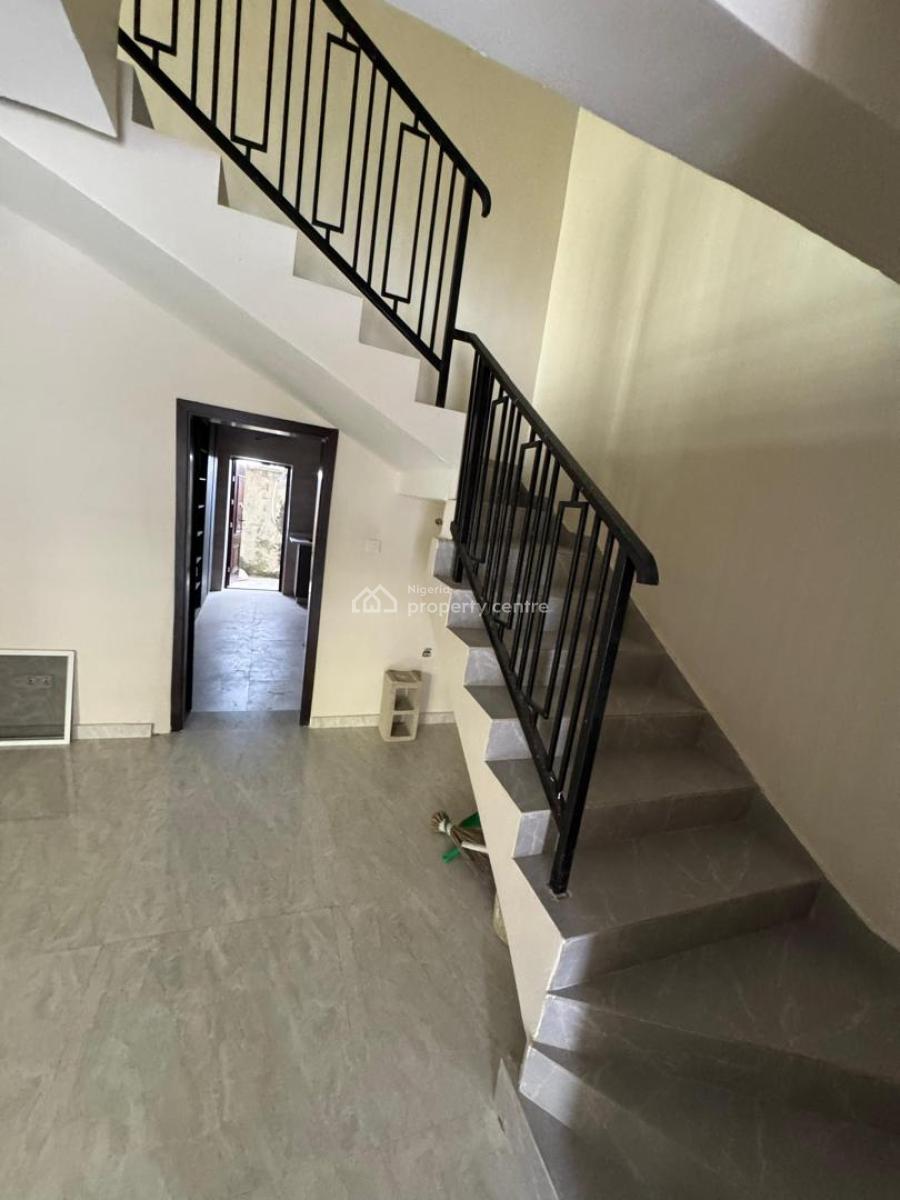 3bedroom Terrace Plus Bq Location: Cybervile Horizon ( Lekki Gardens), Cybervile Horizon ( Lekki Gardens) Off Coastal Road- Ikate Rent: #12m, Ikate, Lekki, Lagos, Terraced Duplex for Rent