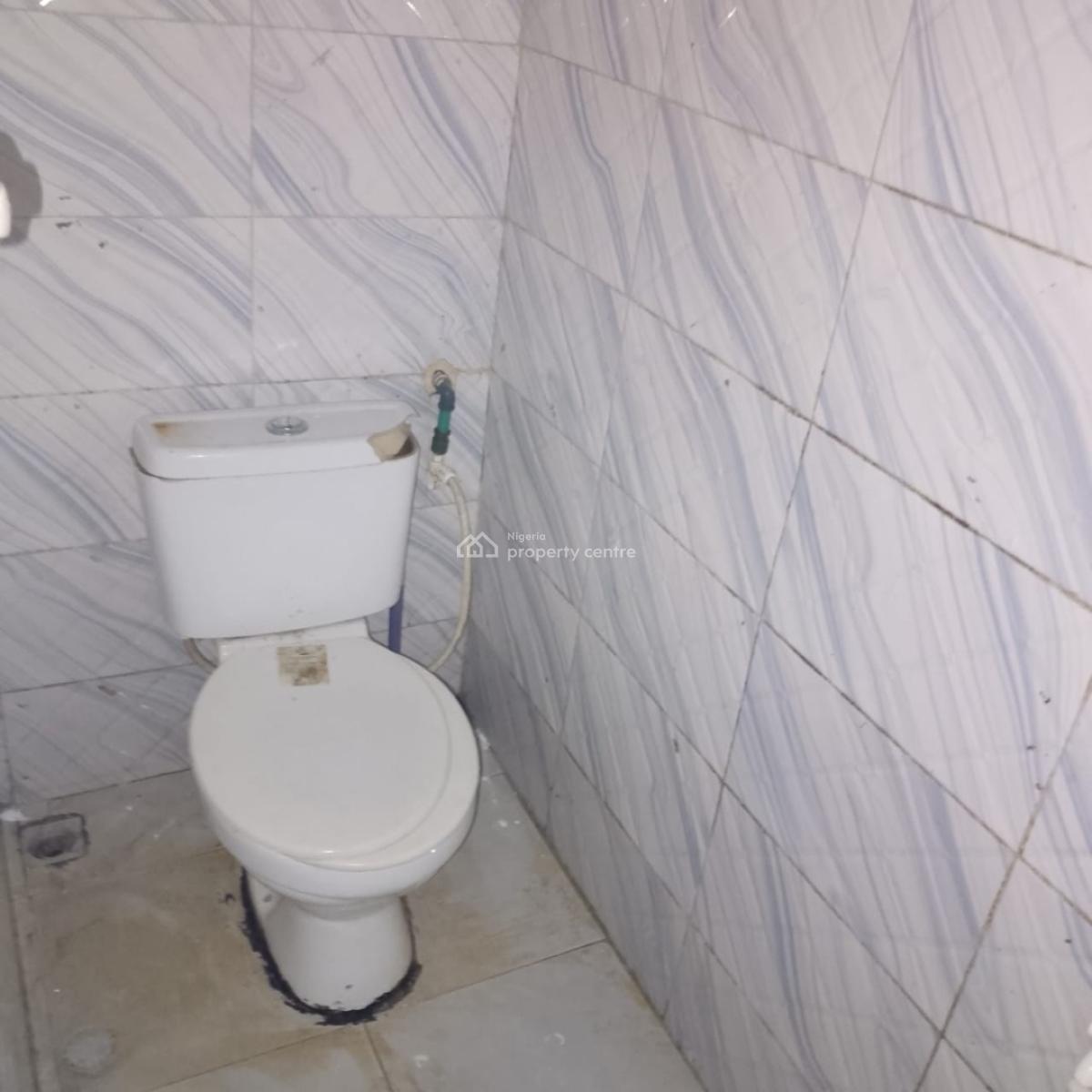 Well Maintained 2 Bedroom Flat, Dkk, Sangotedo, Ajah, Lagos, Flat / Apartment for Rent