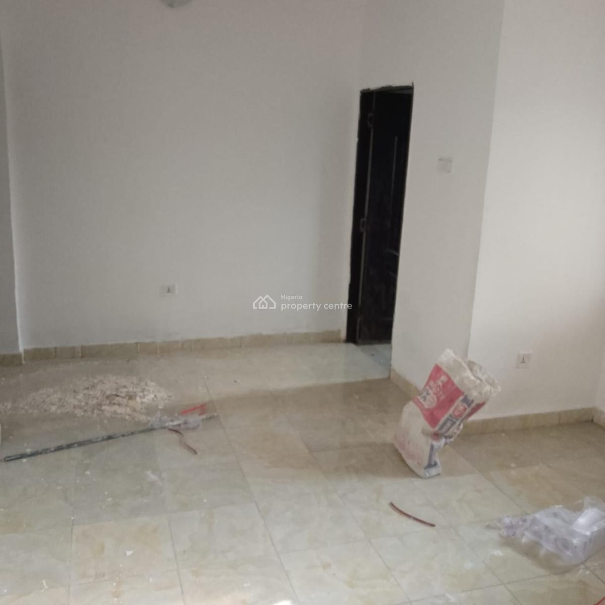 Well Maintained 2 Bedroom Flat, Dkk, Sangotedo, Ajah, Lagos, Flat / Apartment for Rent