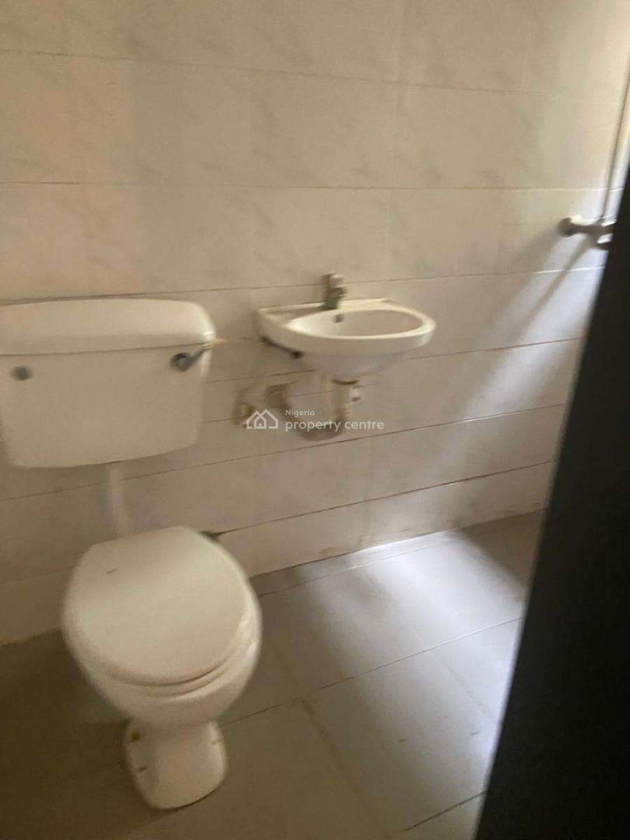 Decent & Clean 3 Bedroom Flat, Gra Phase 1, Magodo, Lagos, Flat / Apartment for Rent