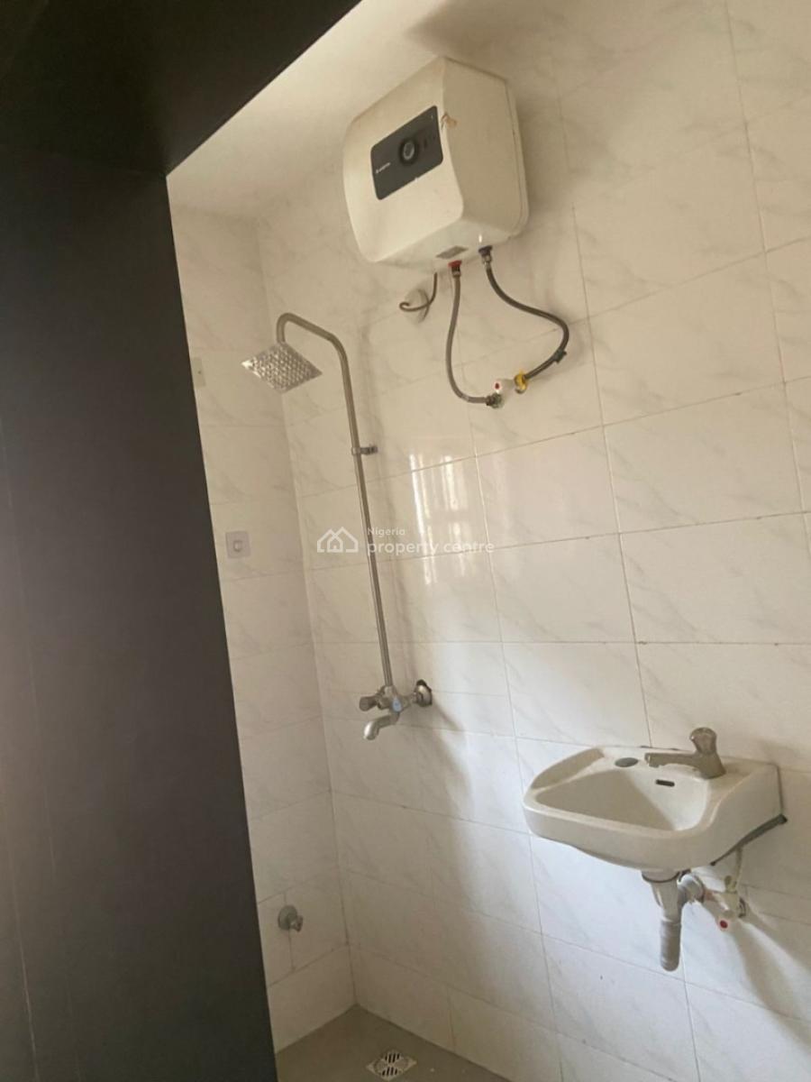 Decent & Clean 3 Bedroom Flat, Gra Phase 1, Magodo, Lagos, Flat / Apartment for Rent