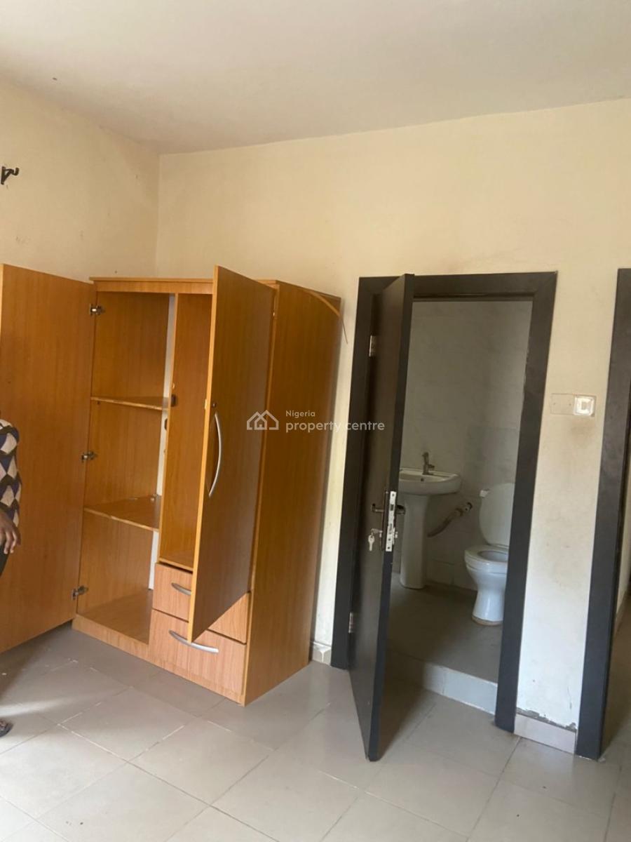 Decent & Clean 3 Bedroom Flat, Gra Phase 1, Magodo, Lagos, Flat / Apartment for Rent