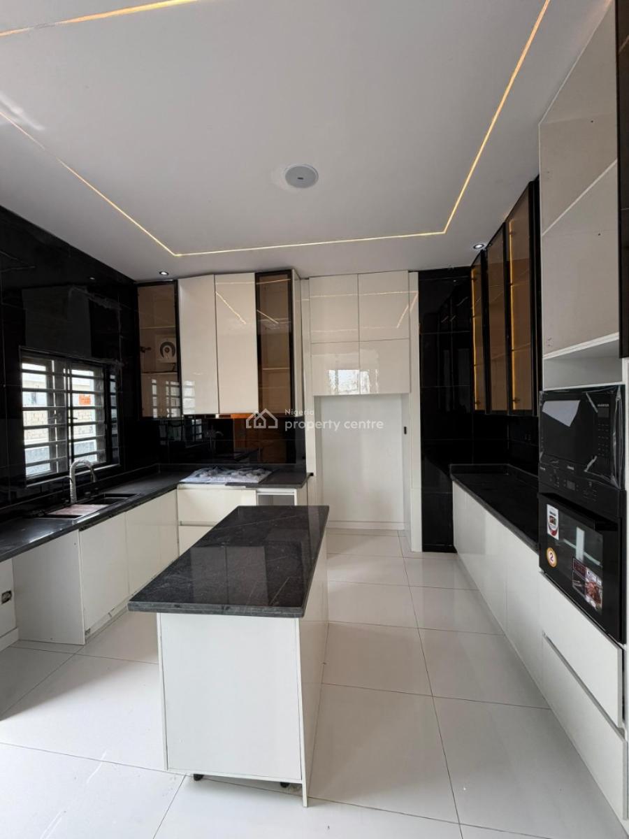 Classic 4 Bedroom Detached House, Ikota, Lekki, Lagos, Detached Duplex for Sale