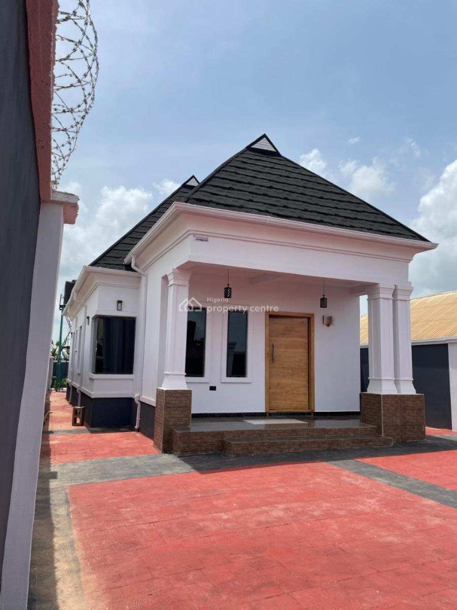 Fenced 2 Bedroom En Suite Bungalow, Oba Ile, Akure, Akure, Ondo, Detached Bungalow for Sale