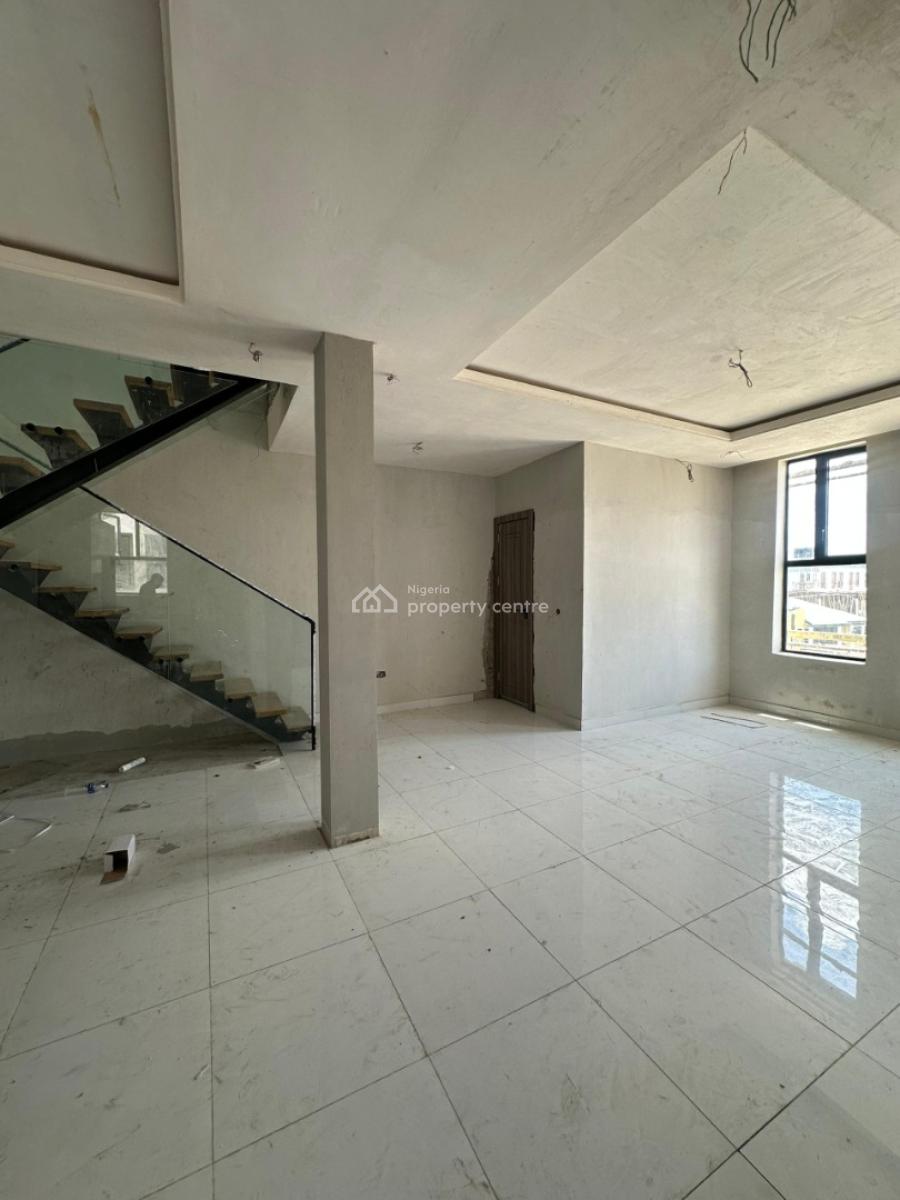 Spacious Luxury 2 Bedroom Maissonette Perfect for Investment Or Reside, Lekki, Ikate, Lekki, Lagos, Flat / Apartment for Sale