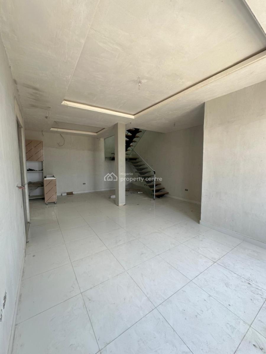 Spacious Luxury 2 Bedroom Maissonette Perfect for Investment Or Reside, Lekki, Ikate, Lekki, Lagos, Flat / Apartment for Sale