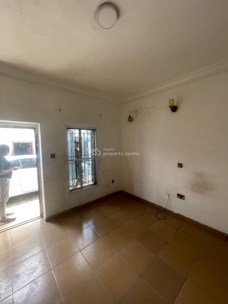Spacious Room Self Contain with a Kitchen and Balcony Down Stairs, Chevron Drive, Lekki, Lagos, Self Contain (single Rooms) for Rent