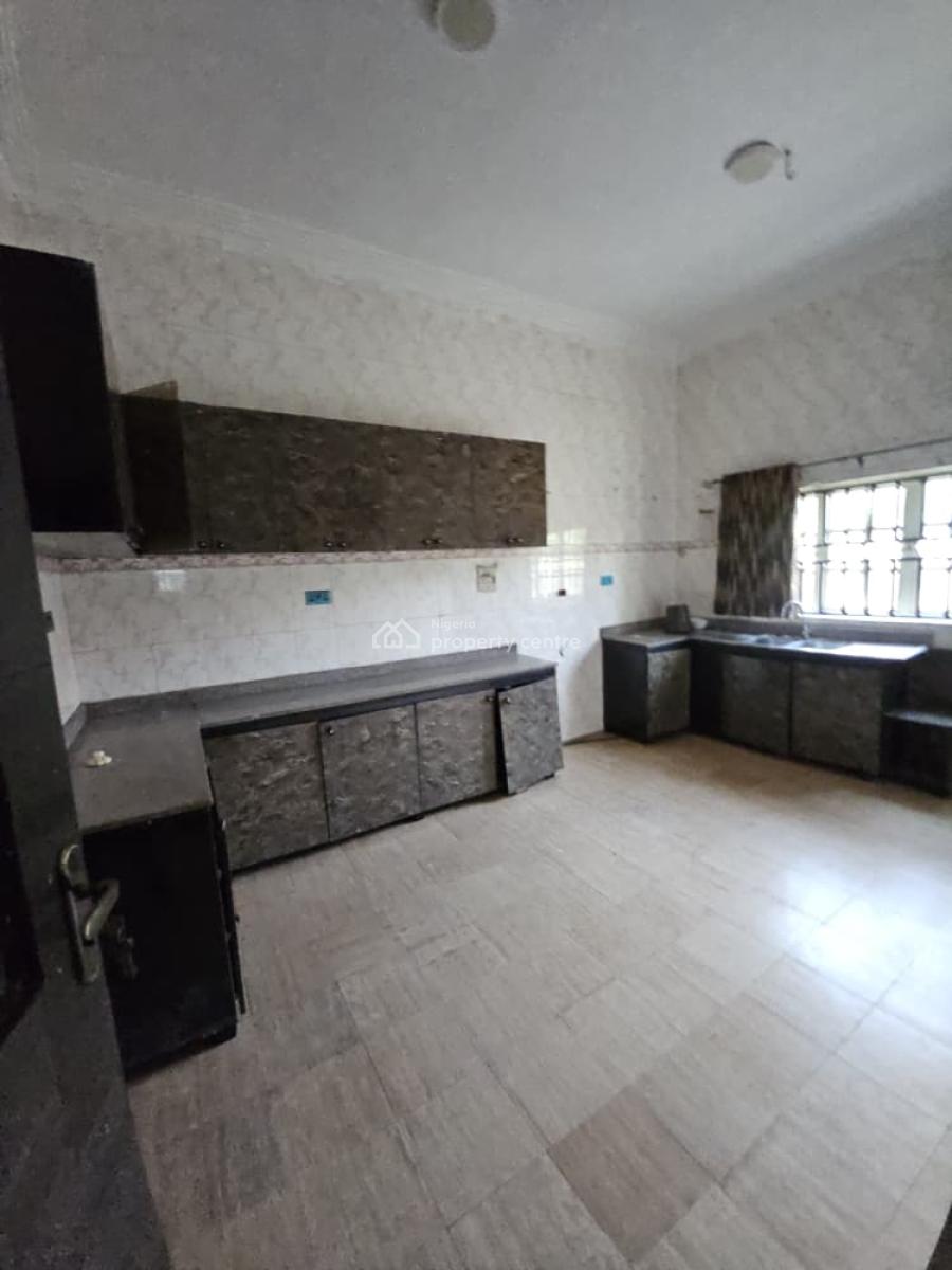 Clean & Decent 4 Bedroom Duplex, Waterfront Estate, Gra Phase 1, Magodo, Lagos, Detached Duplex for Rent