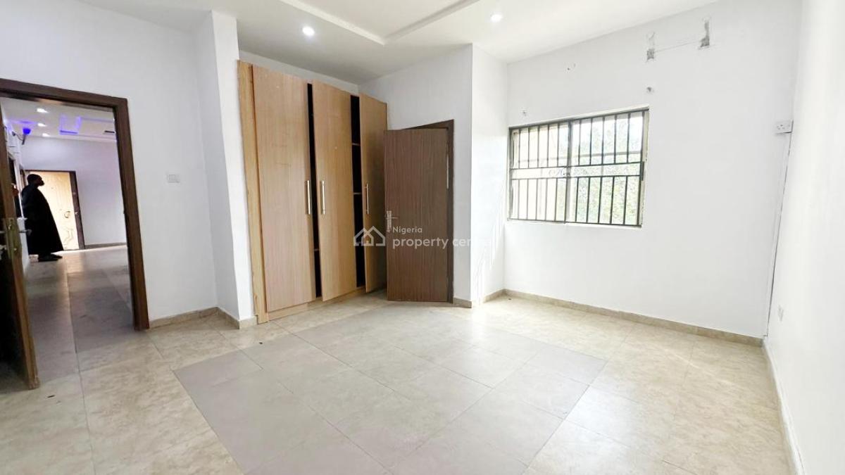 Lovely 3 Bedroom Flat, Gra Phase 1, Magodo, Lagos, Flat / Apartment for Rent