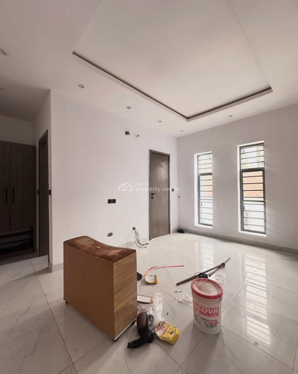 Serviced 2 Bedroom Terraced with Ensuite Rooms, Ologolo, Lekki, Lagos, Terraced Duplex for Rent