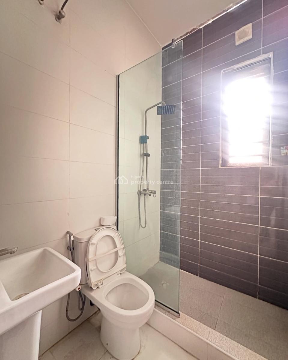 Serviced 2 Bedroom Terraced with Ensuite Rooms, Ologolo, Lekki, Lagos, Terraced Duplex for Rent