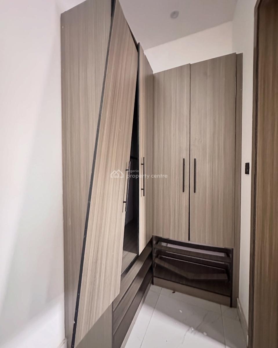 Serviced 2 Bedroom Terraced with Ensuite Rooms, Ologolo, Lekki, Lagos, Terraced Duplex for Rent